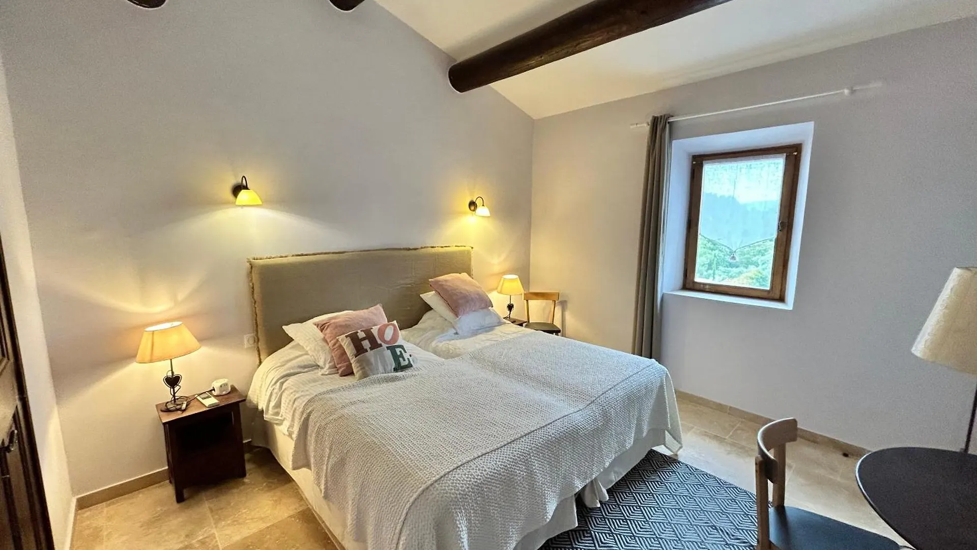 Guest house Les Cachots Hotel Roussillon
