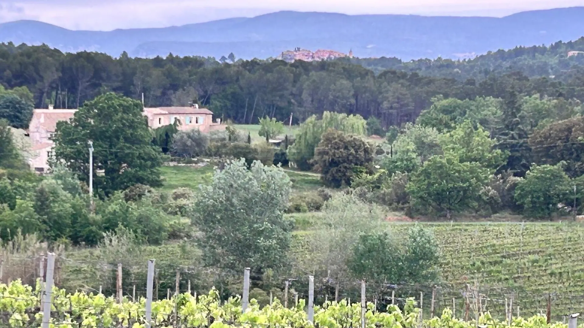 Les Cachots Hotel Roussillon en Isere Gasthuis